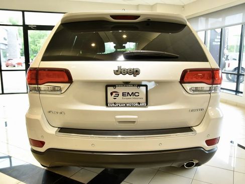 Used 2022 Jeep Grand Cherokee Limited AWD/4WD image 5