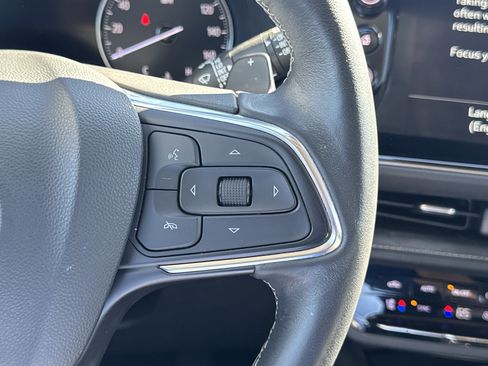 Used 2023 Buick Envision Avenir image 15