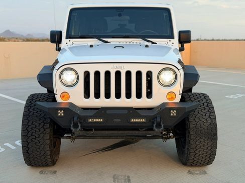 Used 2017 Jeep Wrangler Unlimited Sport w/ Connectivity Group AWD/4WD image 5