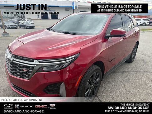 Used 2023 Chevrolet Equinox RS w/ RS Leather Package AWD/4WD image 1
