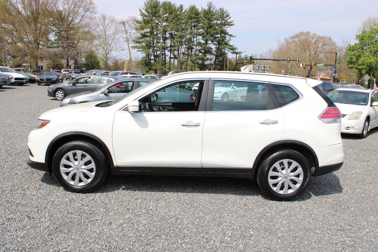 Used 2015 Nissan Rogue S AWD/4WD image 10