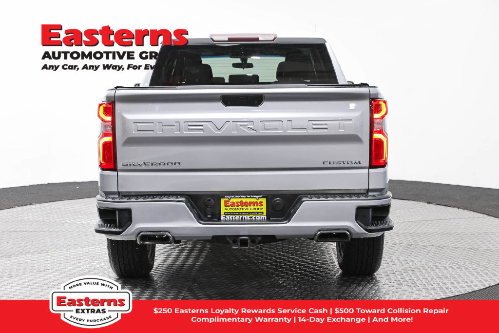Used 2019 Chevrolet Silverado 1500 Custom w/ Custom Value Package AWD/4WD image 7
