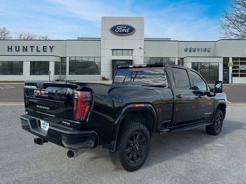 Used 2024 GMC Sierra 2500 AT4 w/ AT4 Premium Plus Package image 4