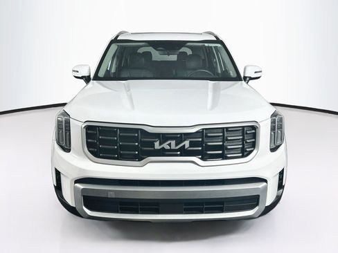 Used 2025 Kia Telluride S FWD image 2