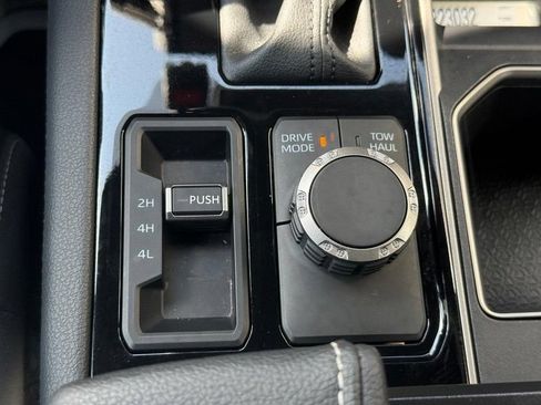 Used 2026 Toyota Tundra Limited AWD/4WD image 29