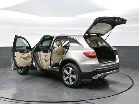 Used 2019 Mercedes-Benz GLC 300 4MATIC image 43