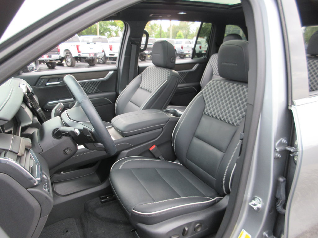 Certified 2025 GMC Acadia Denali AWD/4WD image 21