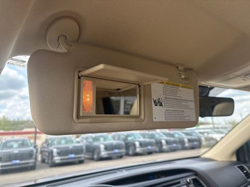 Used 2019 Toyota Highlander Limited Platinum AWD/4WD image 82