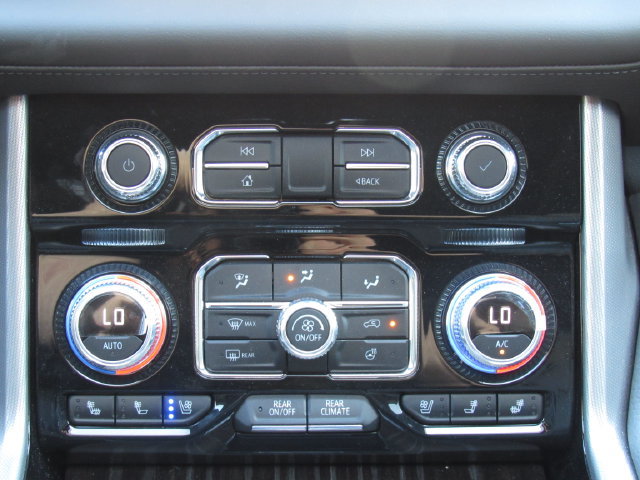 Used 2023 GMC Yukon Denali w/ Denali Reserve Package AWD/4WD image 33