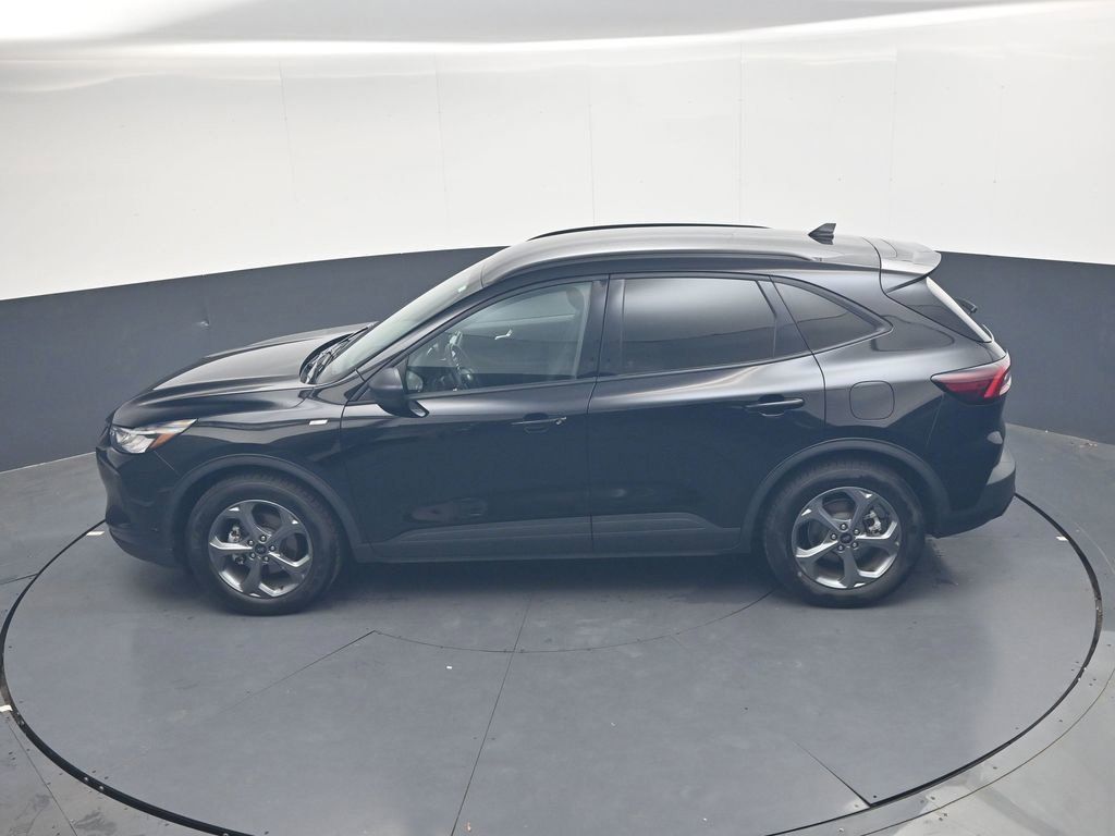 Used 2025 Ford Escape ST-Line FWD image 30