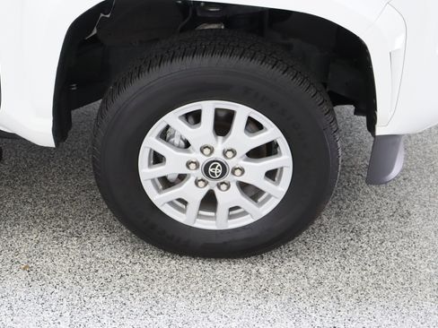 Certified 2025 Toyota Tacoma SR5 RWD image 5