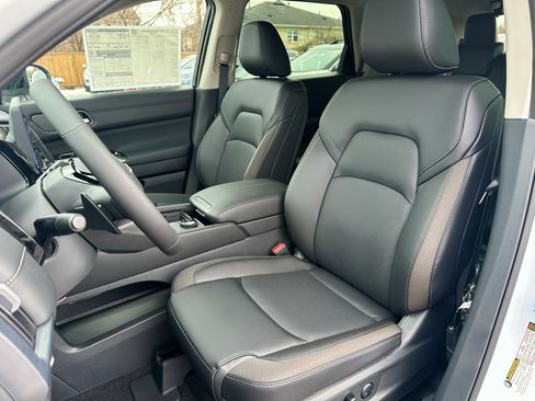 New 2026 Nissan Pathfinder SL image 31