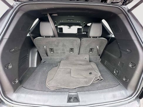 Certified 2023 Chevrolet Traverse LT image 38