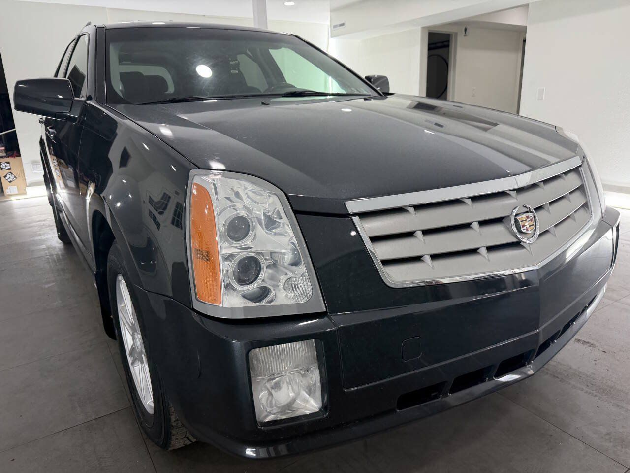 Used 2005 Cadillac SRX w/ Preferred Equipment Group AWD/4WD image 12