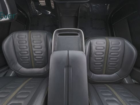 Used 2023 Rivian R1S Adventure AWD/4WD image 29