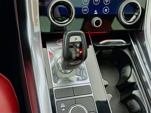 Used 2019 Land Rover Range Rover Sport HSE Dynamic image 18