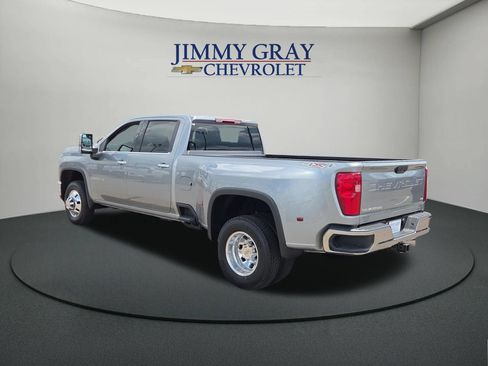 New 2026 Chevrolet Silverado 3500 LTZ w/ LTZ Convenience Package AWD/4WD image 3