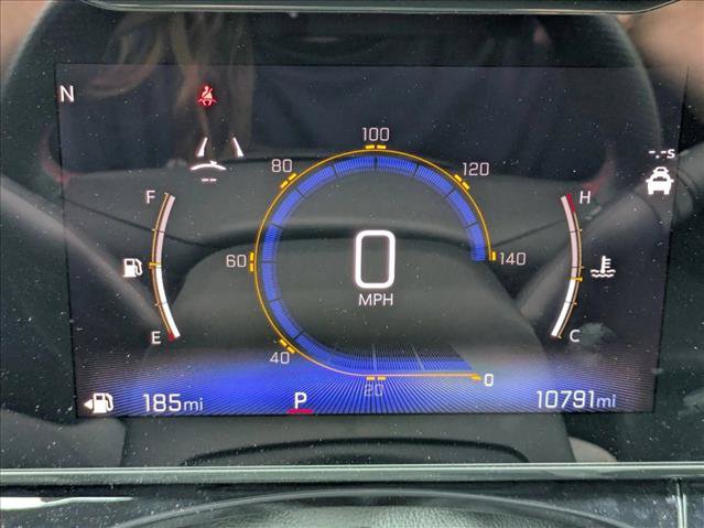 Used 2024 Chevrolet Trax RS w/ Sunroof Package FWD image 4