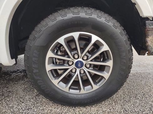 Used 2020 Ford F150 XLT w/ Equipment Group 302A Luxury AWD/4WD image 23