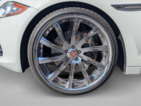 Used 2015 Jaguar XJ L Portfolio image 19