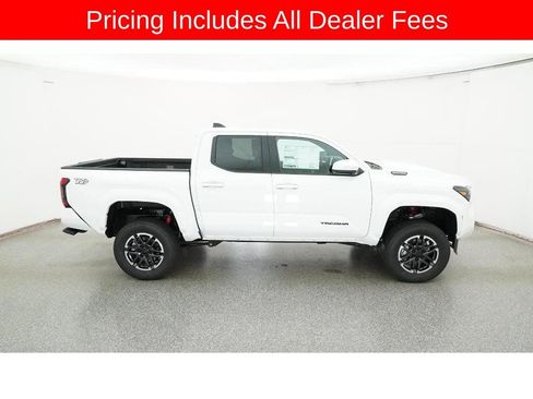 New 2025 Toyota Tacoma TRD Sport AWD/4WD image 11