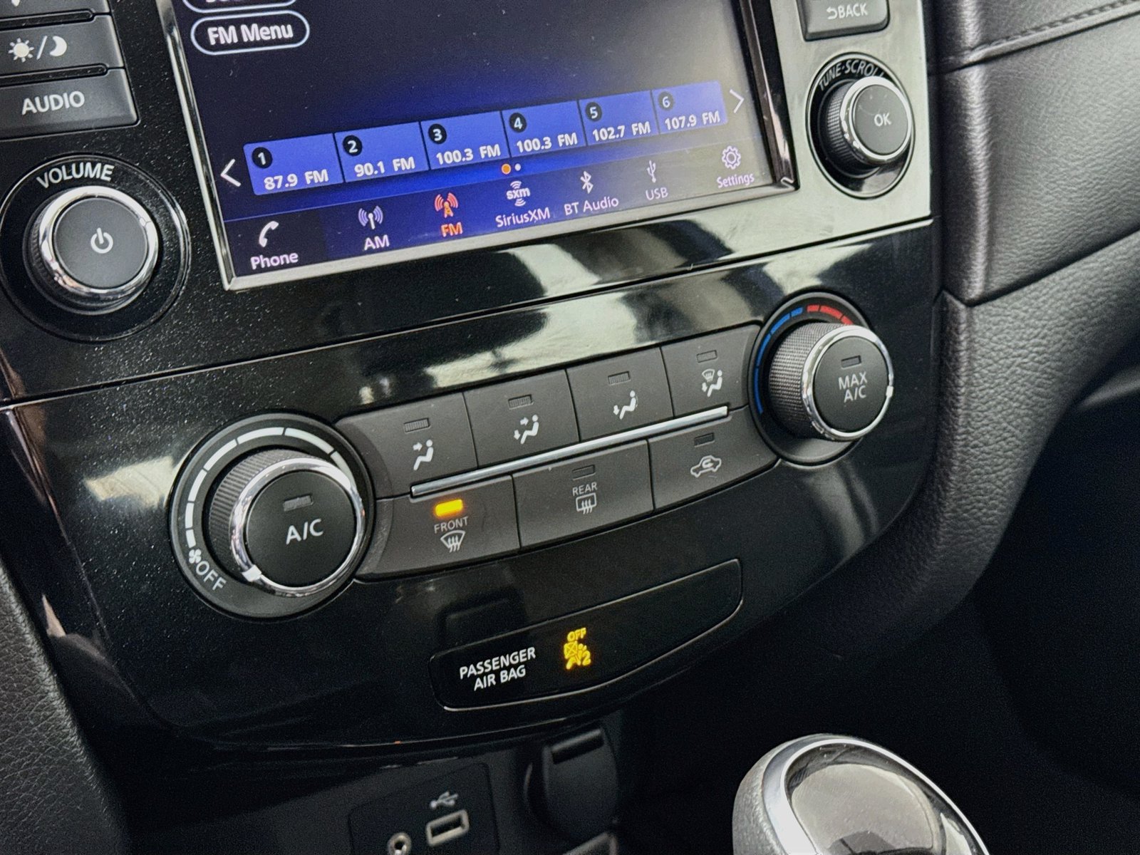 Used 2018 Nissan Rogue S AWD/4WD image 16