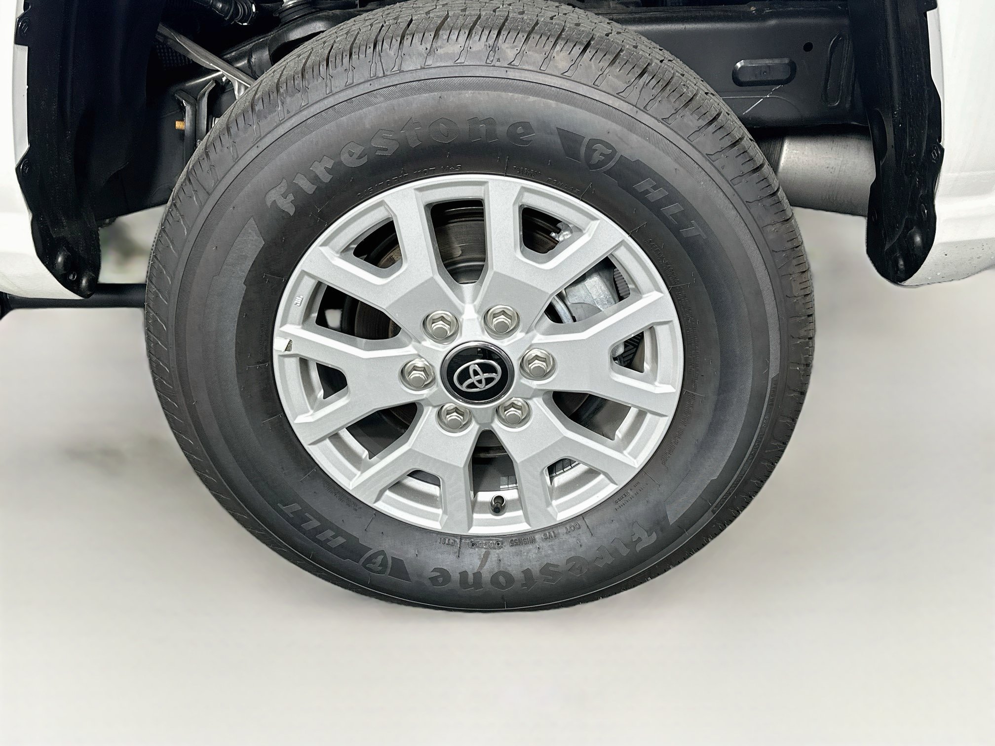 Used 2026 Toyota Tacoma SR5 AWD/4WD image 11