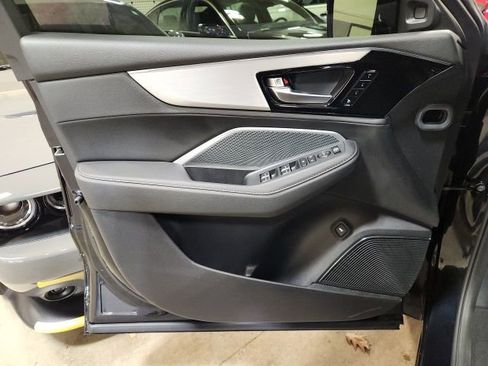 Used 2025 Acura MDX SH-AWD image 20