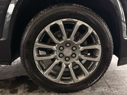 Used 2021 GMC Acadia Denali w/ Denali Ultimate Package image 41