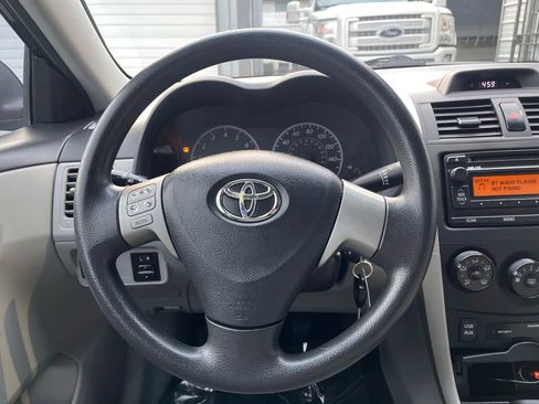 Used 2013 Toyota Corolla L image 18