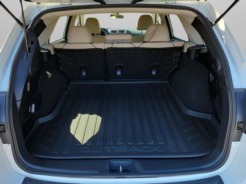 Used 2017 Subaru Outback 2.5i Limited image 27