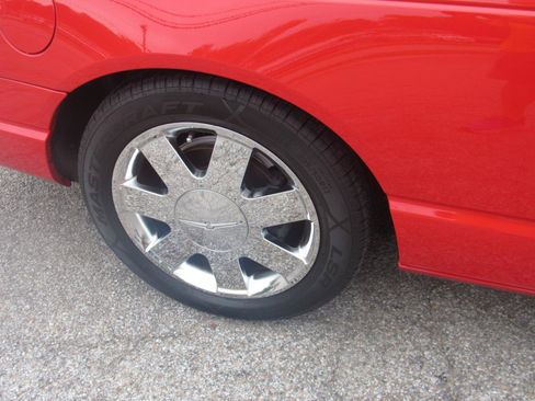 Used 2002 Ford Thunderbird RWD image 17