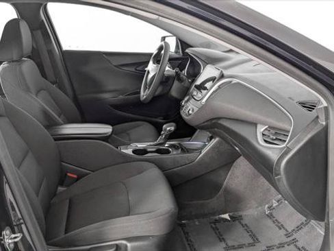 Used 2023 Chevrolet Malibu LT FWD image 18