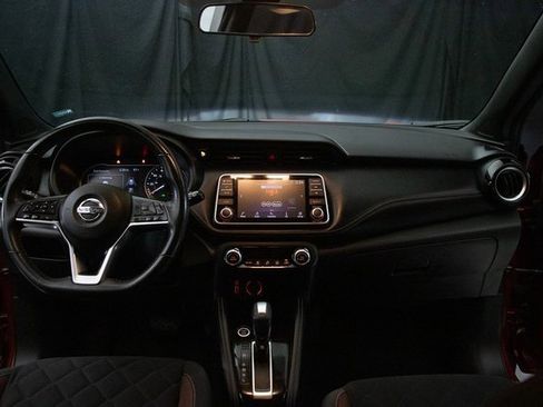 Used 2020 Nissan Kicks SR image 21