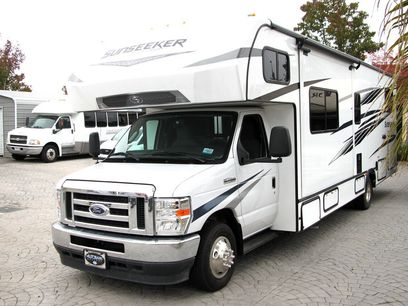 Used 2022 Ford E-450 and Econoline 450 Super Duty w/ Motorhome Prep Package