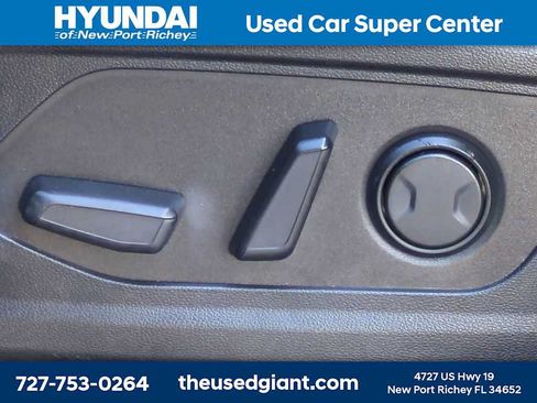 Certified 2023 Hyundai Tucson SEL w/ Convenience Package FWD image 22
