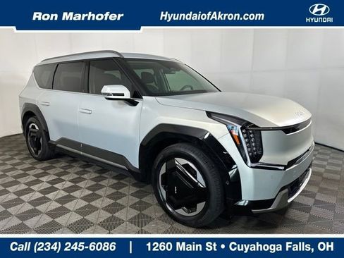 Used 2024 Kia EV9 Land image 1