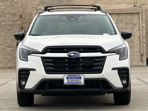 New 2025 Subaru Ascent Limited image 8