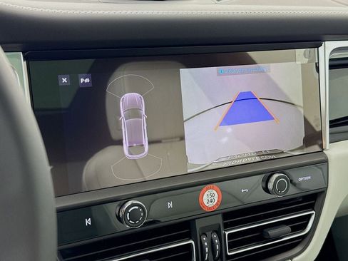 New 2026 Porsche Macan S image 22