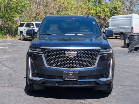 Used 2023 Cadillac Escalade Premium Luxury AWD/4WD image 8