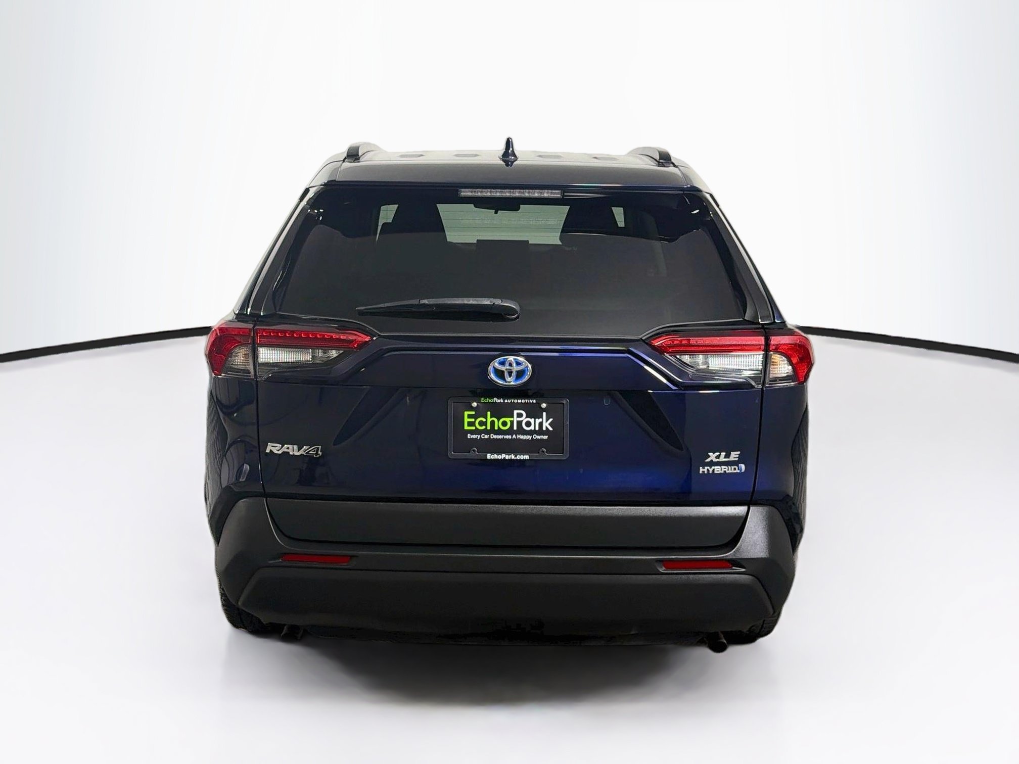 Used 2022 Toyota RAV4 XLE w/ Convenience Package AWD/4WD image 7