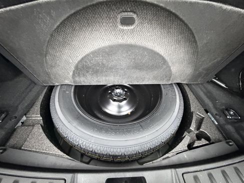 Used 2024 Land Rover Range Rover Evoque Dynamic SE image 19