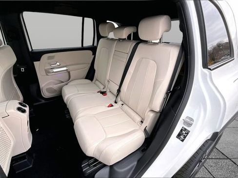 New 2026 Mercedes-Benz GLB 250 4MATIC image 13