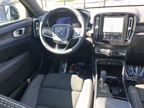 Used 2023 Volvo C40 P8 Recharge Plus AWD/4WD image 10