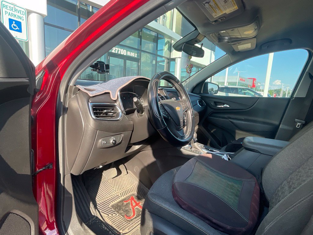 Used 2024 Chevrolet Equinox LT FWD image 13