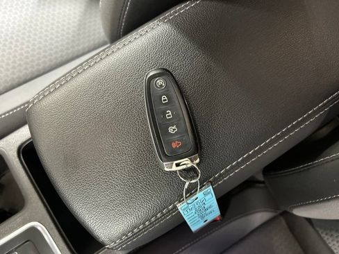 Used 2019 Ford Escape SE AWD/4WD image 22
