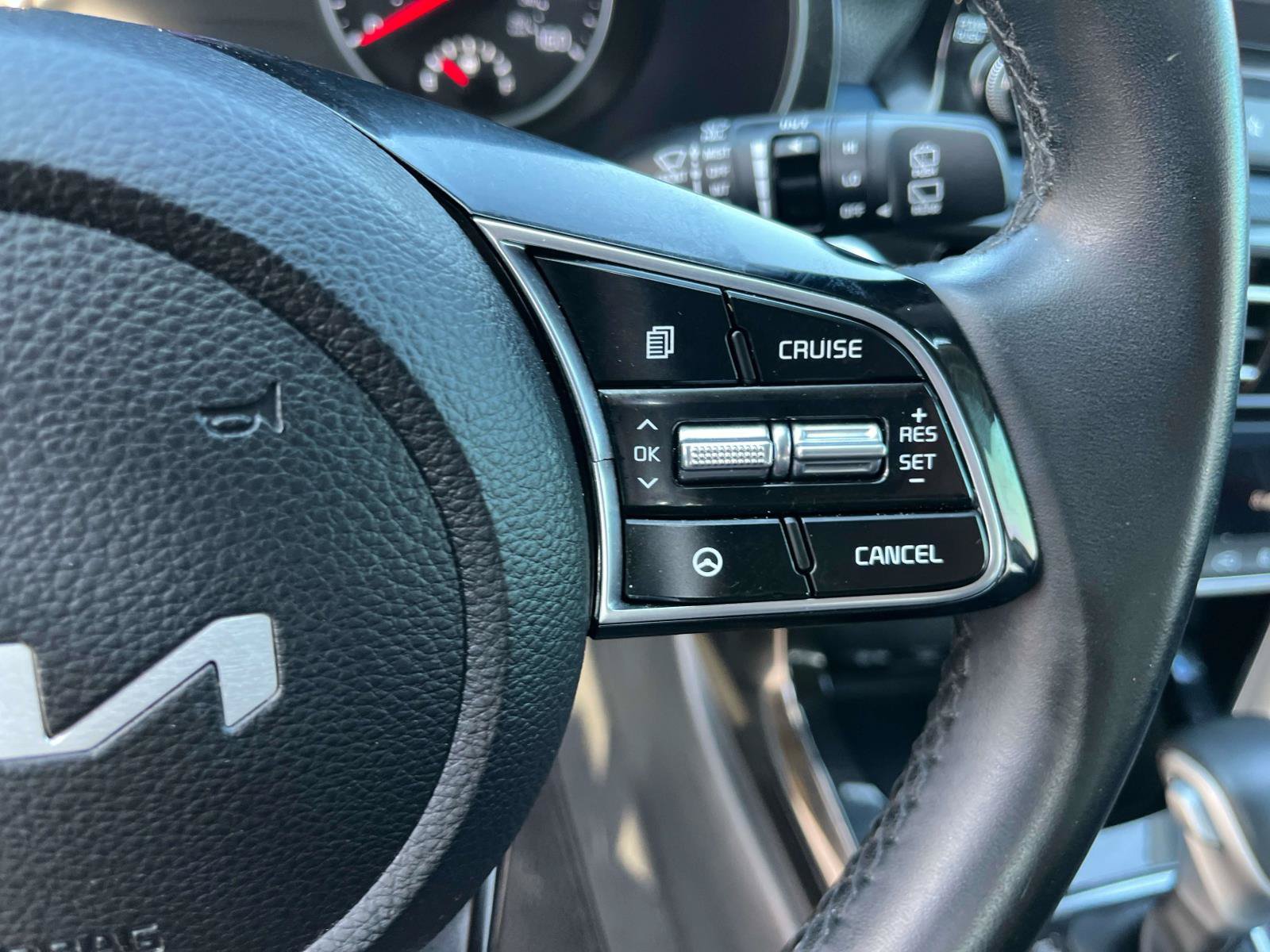 Used 2023 Kia Seltos S w/ Navigation Package FWD image 29
