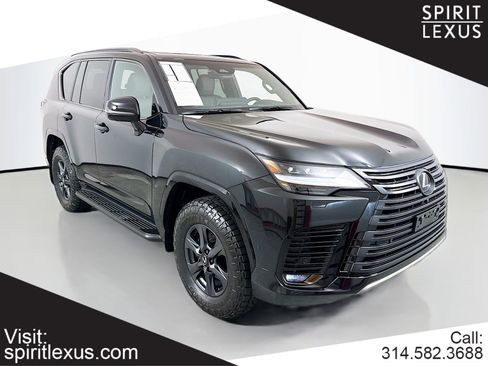 Used 2026 Lexus LX 700h Overtrail image 1