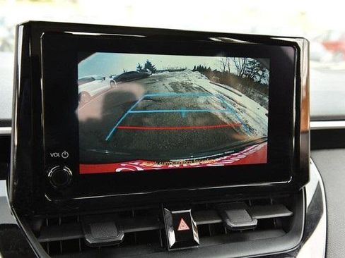 Used 2025 Toyota Corolla LE image 12