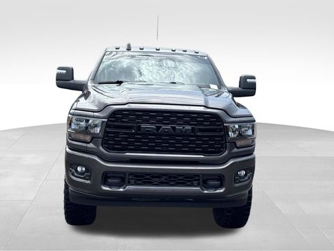 Used 2024 RAM 2500 Big Horn w/ Night Edition AWD/4WD image 4